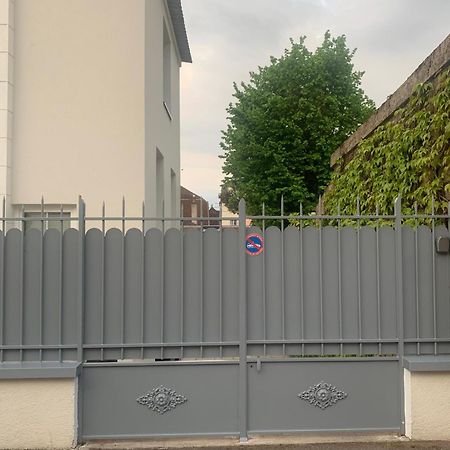 Joli T2 Jardin Parking Proche Gare Centre Ville Ντιζόν Εξωτερικό φωτογραφία