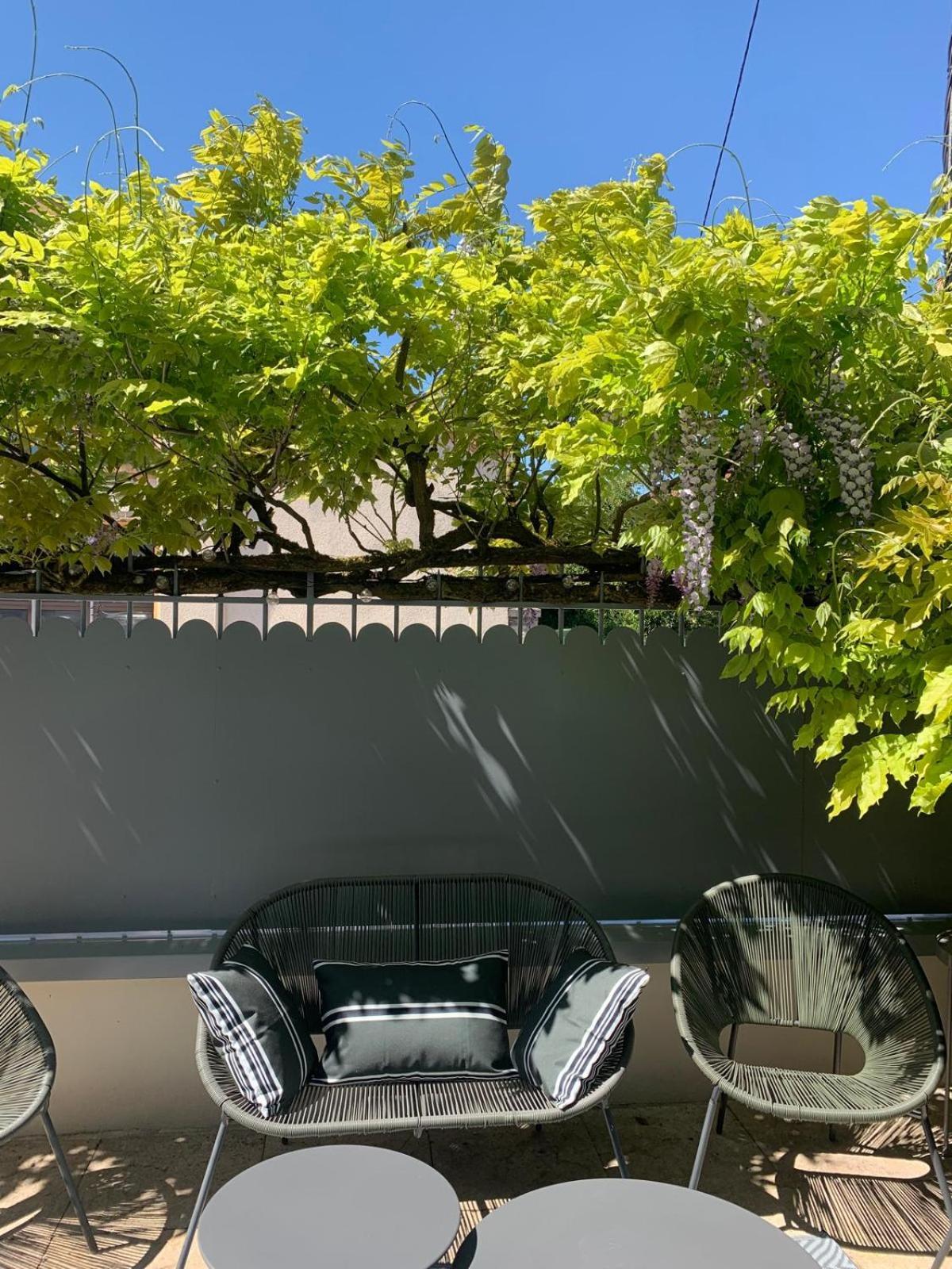 Joli T2 Jardin Parking Proche Gare Centre Ville Ντιζόν Εξωτερικό φωτογραφία
