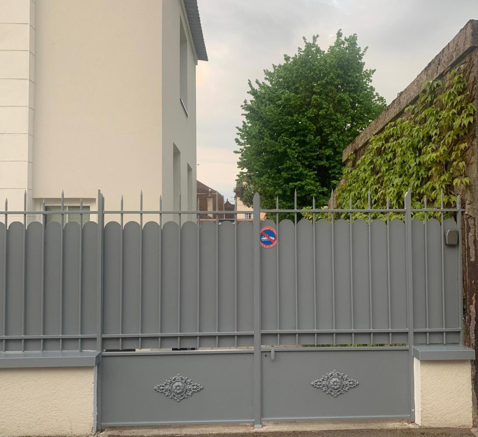 Joli T2 Jardin Parking Proche Gare Centre Ville Ντιζόν Εξωτερικό φωτογραφία
